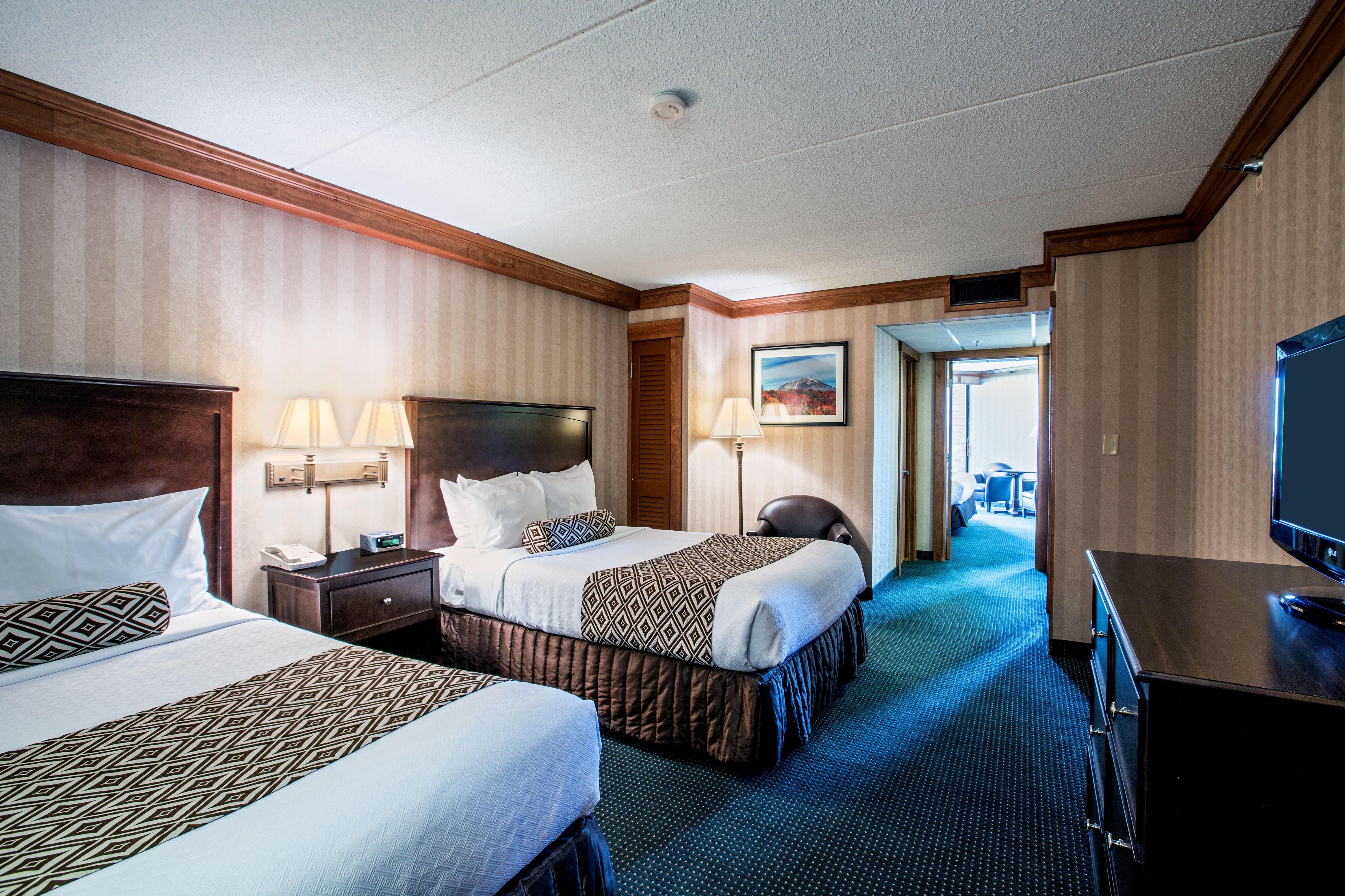 Crowne Plaza Lake Placid By Ihg Exterior photo