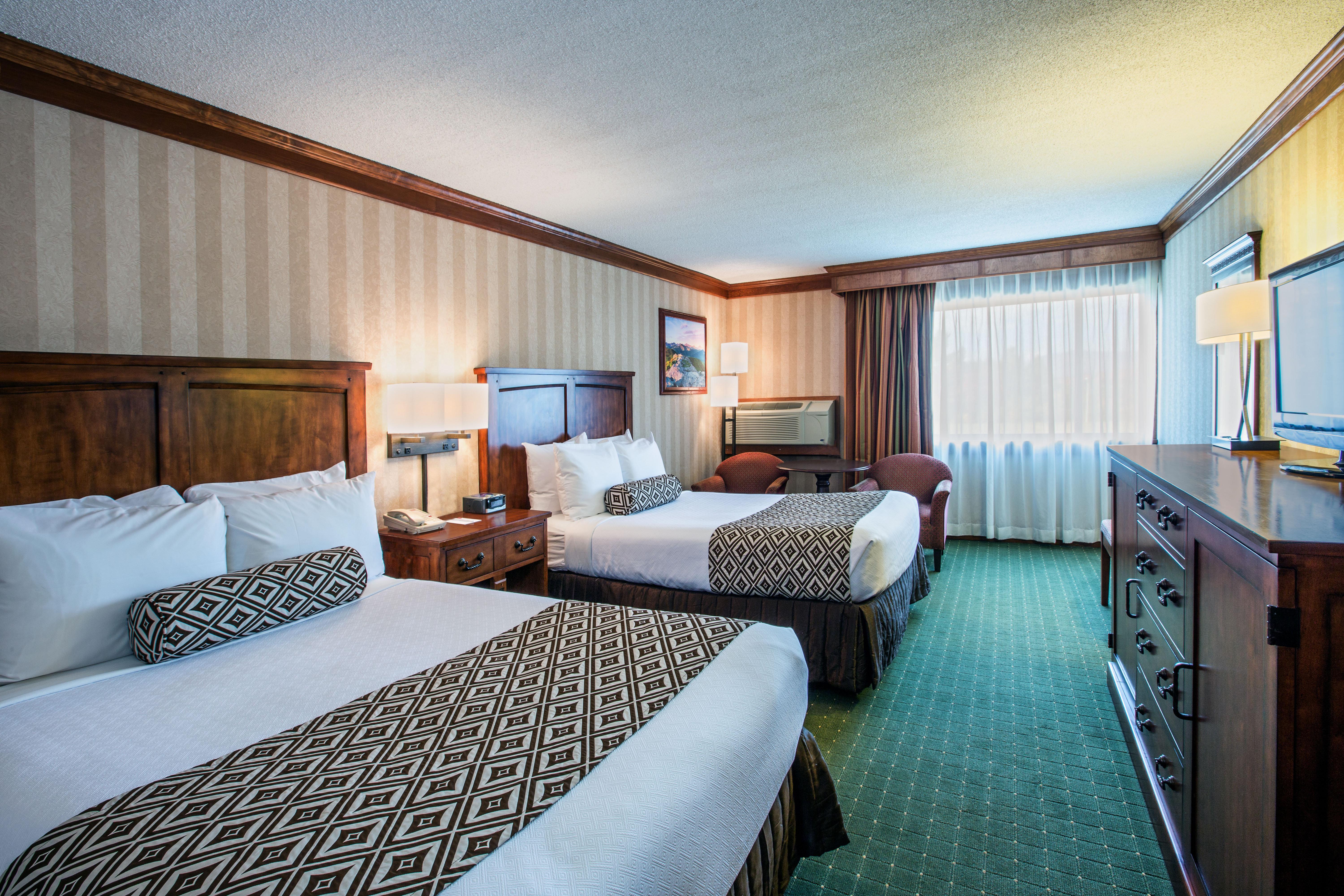 Crowne Plaza Lake Placid By Ihg Exterior photo