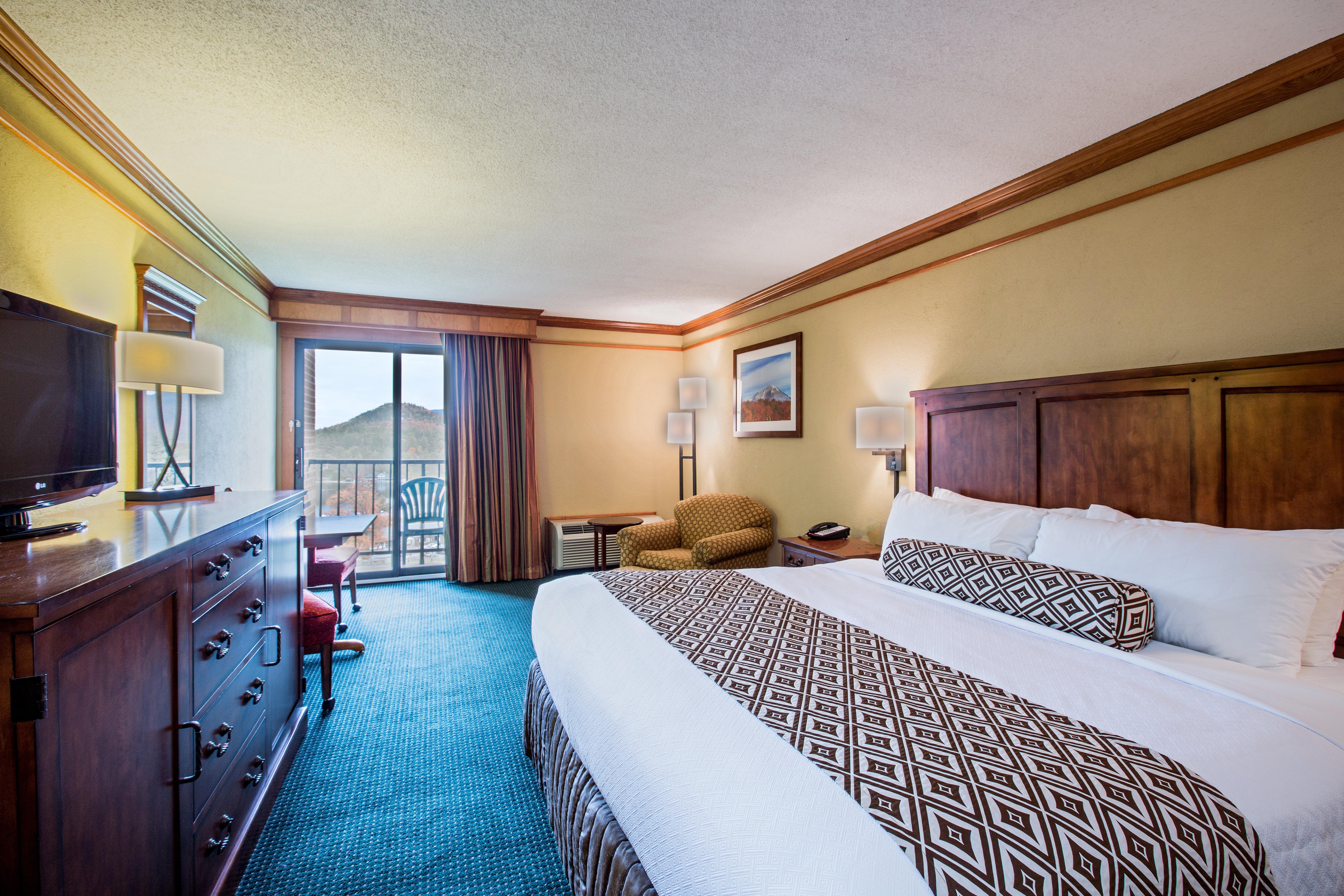 Crowne Plaza Lake Placid By Ihg Exterior photo
