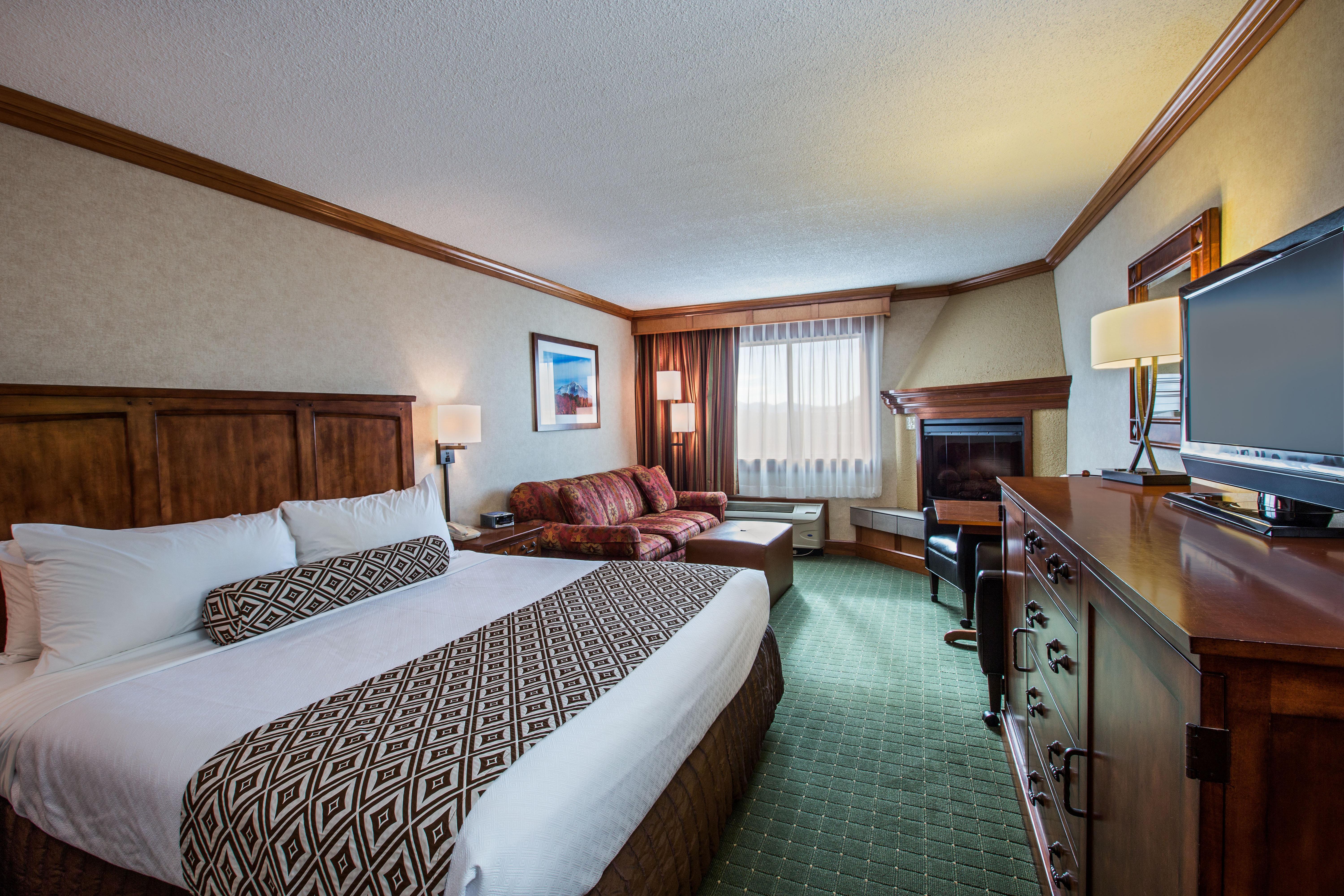 Crowne Plaza Lake Placid By Ihg Exterior photo