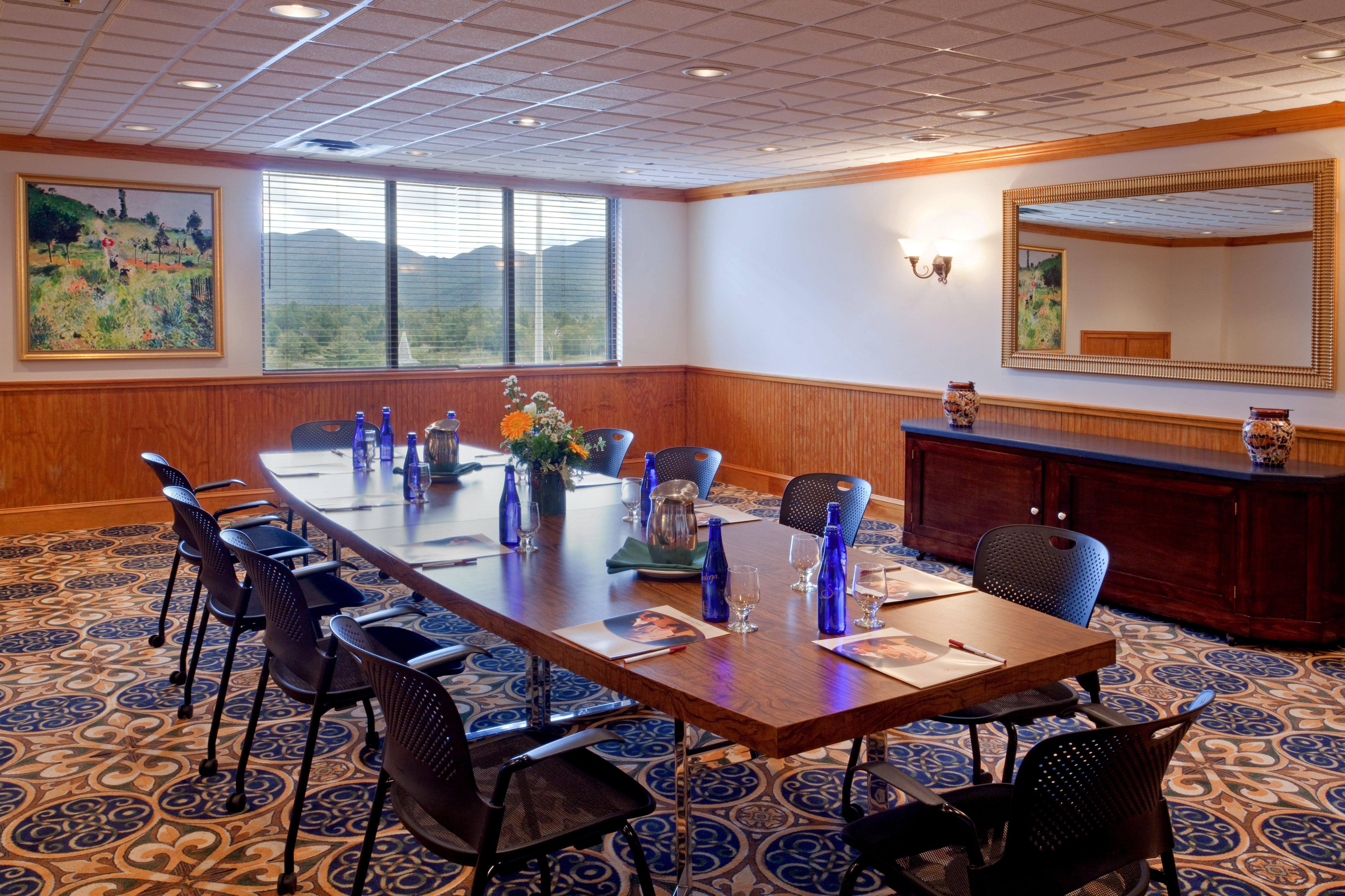Crowne Plaza Lake Placid By Ihg Exterior photo