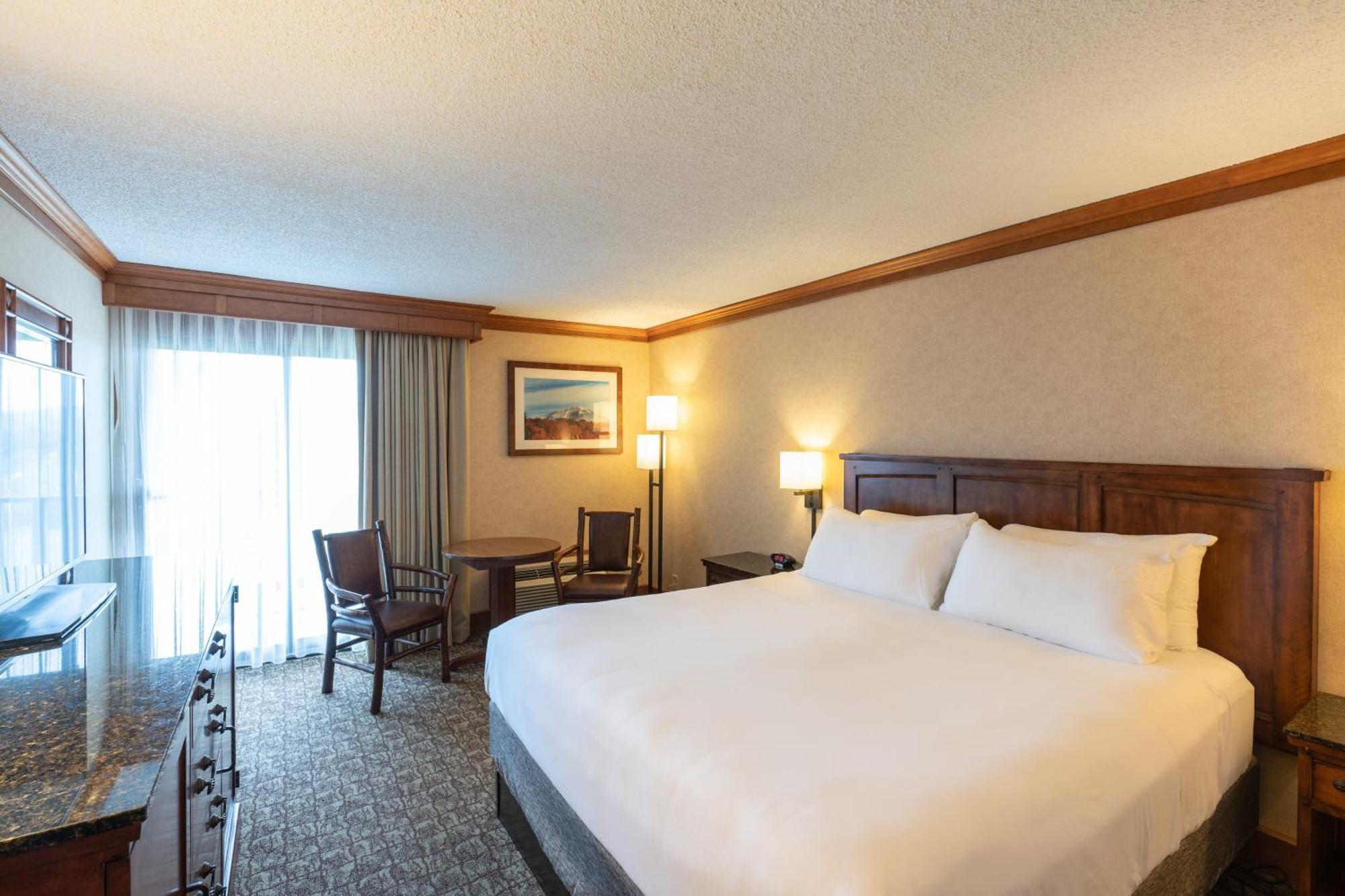 Crowne Plaza Lake Placid By Ihg Exterior photo