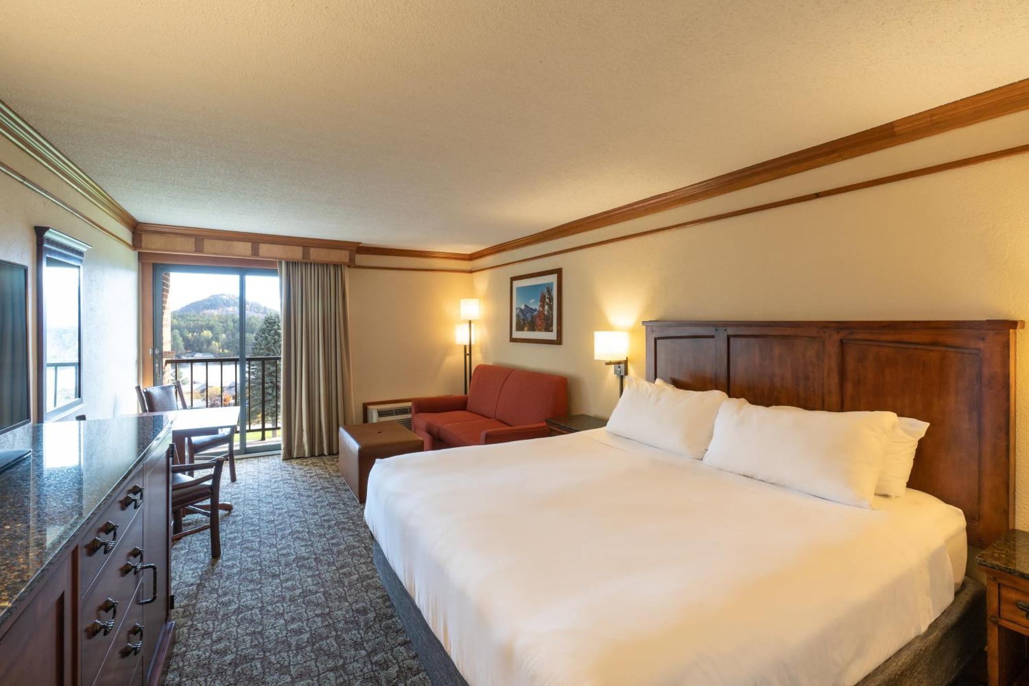 Crowne Plaza Lake Placid By Ihg Exterior photo